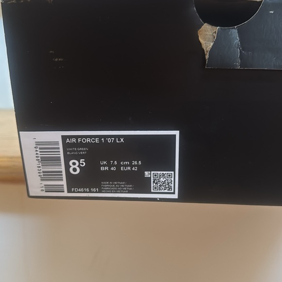 Air Force 1 women’s size 10 - Picture 2 of 3